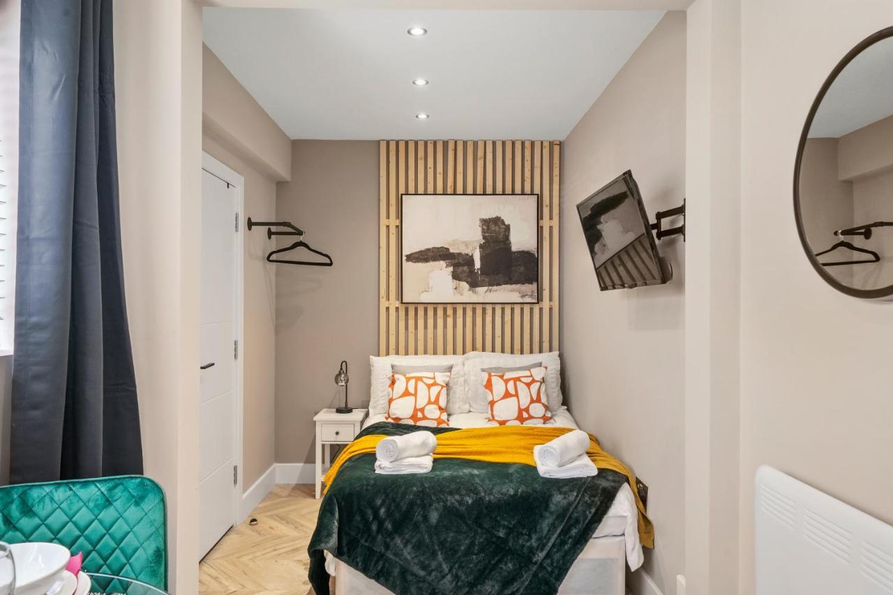 Апартаменты Boutique Heathrow Studio'S - Parking - Garden Хармондсворт Экстерьер фото