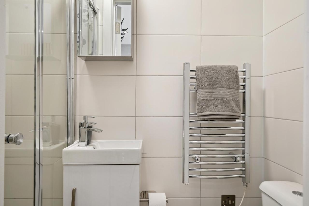 Апартаменты Boutique Heathrow Studio'S - Parking - Garden Хармондсворт Экстерьер фото