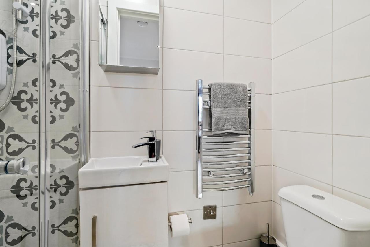 Апартаменты Boutique Heathrow Studio'S - Parking - Garden Хармондсворт Экстерьер фото